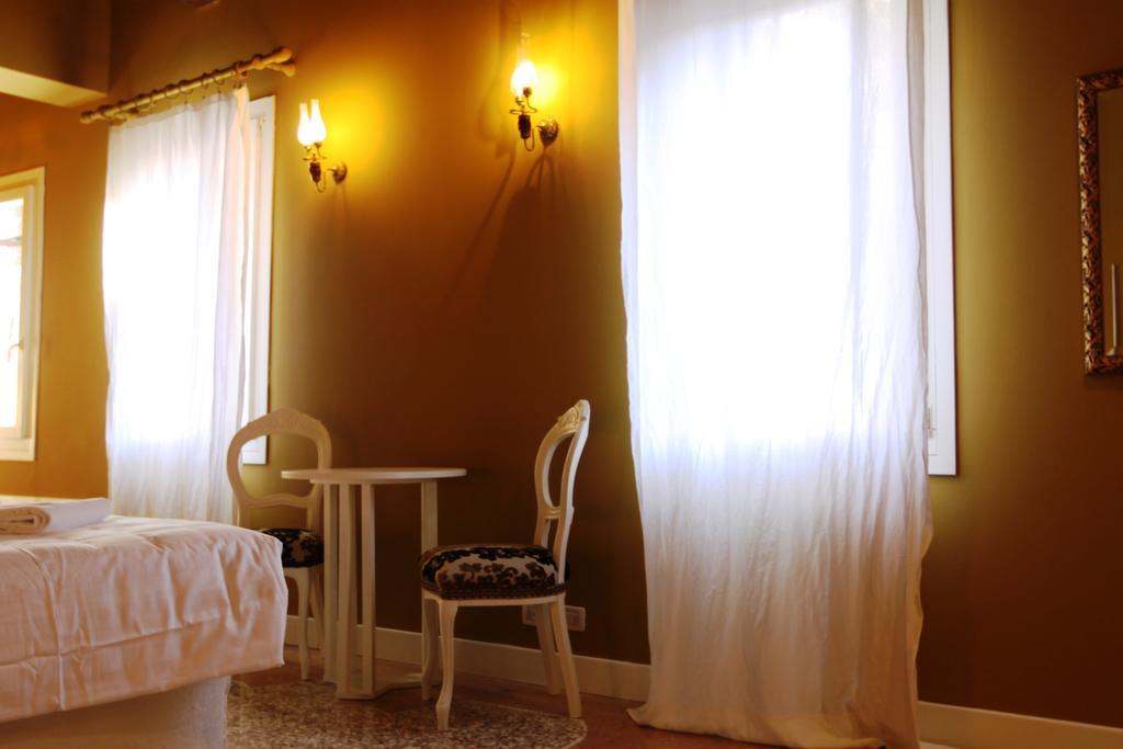 Casa Fornaretto Hotel เวนิส ภายนอก รูปภาพ