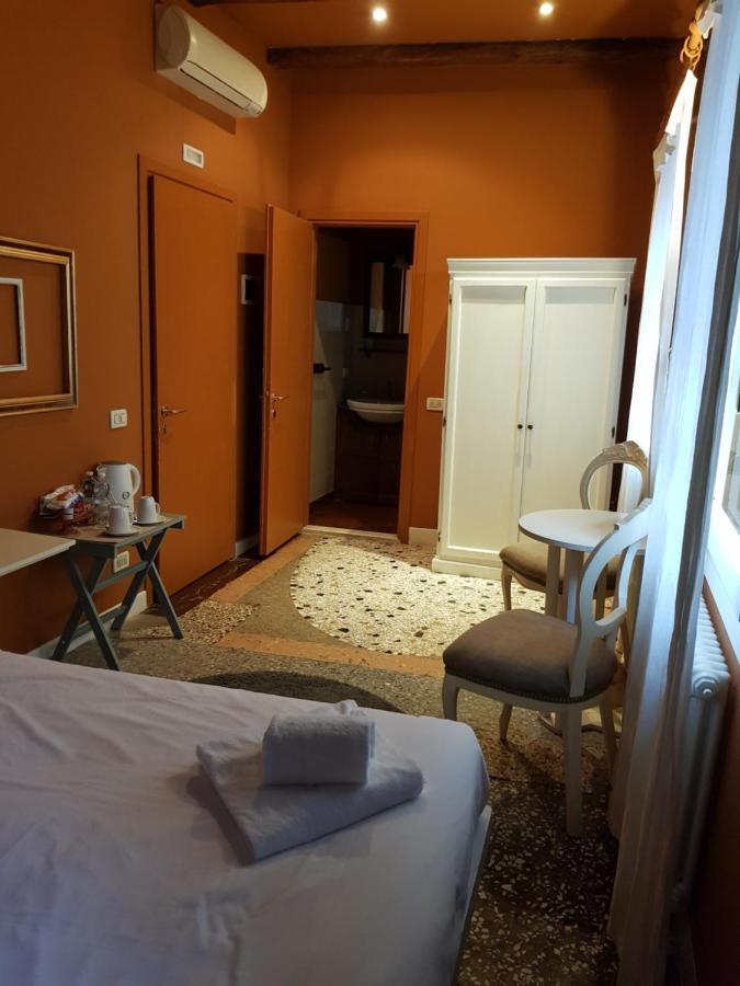 Casa Fornaretto Hotel เวนิส ภายนอก รูปภาพ